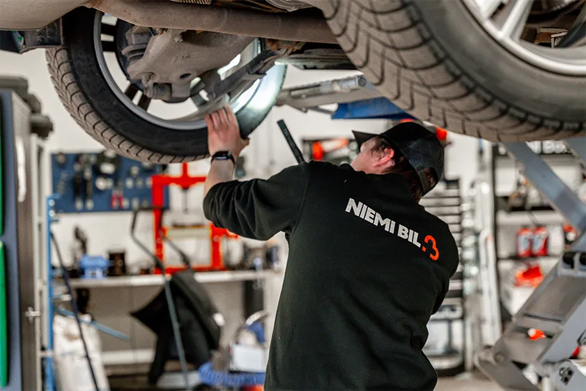 skoda uppsala Varför knarrar fjädringen?