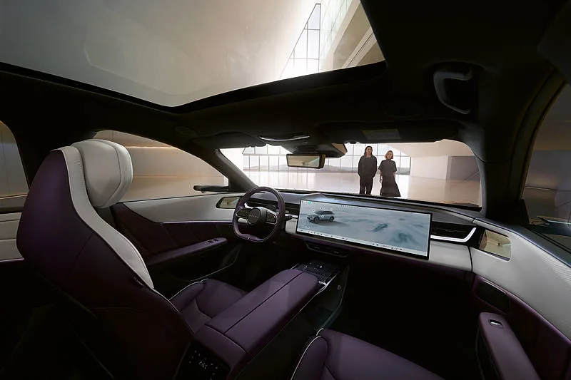 2025_CX-6e_GER_LHD_C003_INT_Purple_White_Leatherette_High+_withTalents_until20310108_72dpi
