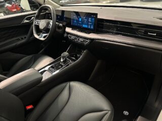 MG HS PHEV Luxury 7års-Garanti/Skinn/360/Lagerbil/Mg-Pilot – bild 11