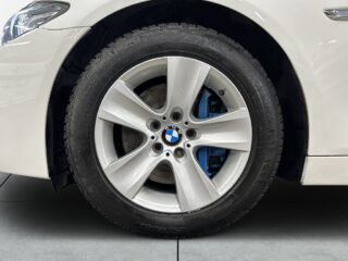 BMW 530 d xDrive Sedan M Sport Sensorer/M-värmare/S&V-Däck – bild 14