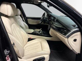 BMW X5 xDrive40e PLUG-IN M Sport Dragkrok Panorama HuD H/K S&V – bild 11