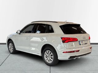 Audi Q5 40 TDI quattro S Line Dragkrok/Dieselvärmare/SoV-däck – bild 5