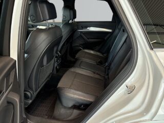 Audi Q5 40 TDI quattro S Line Dragkrok/Dieselvärmare/SoV-däck – bild 13
