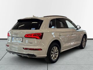 Audi Q5 40 TDI quattro S Line Dragkrok/Dieselvärmare/SoV-däck – bild 6