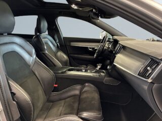 Volvo S90 D5 AWD Aut R-Design Värmare Kamera Navi B&W Skinn S&V – bild 9