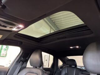 Volvo S90 D5 AWD Aut R-Design Värmare Kamera Navi B&W Skinn S&V – bild 19