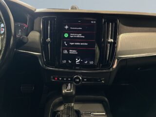 Volvo S90 D5 AWD Aut R-Design Värmare Kamera Navi B&W Skinn S&V – bild 10