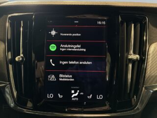 Volvo S90 D5 AWD Aut R-Design Värmare Kamera Navi B&W Skinn S&V – bild 16