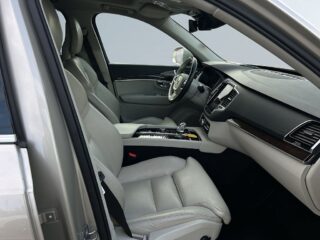 Volvo XC90 T8 TwEn AWD Inscription 360/7-sits/SoV-Hjul/Pano/Skinn – bild 9