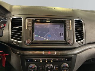 Seat Alhambra 7-Sits 2.0 TDI 4Drive S&V Drag Mvärme Kamera Navigation – bild 12