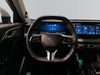 MG HS PHEV Luxury 7års-Garanti Skinn 360° Lagerbil 0% Ränta – bild 9