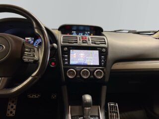 Subaru Levorg 1.6 4WD GT-S Taklucka Mvärmare Skinn Dragkrok S&V-däck – bild 11