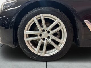 BMW 520d xDrive Touring MOMS Dvärme Bkamera Rvärme HiFi-ljud S&V – bild 15