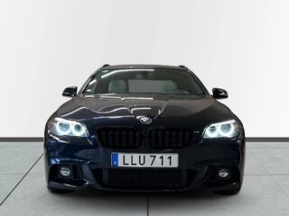 BMW 520 d xDrive Touring M Sport Pano Rattvärme H/K Navi S&V – bild 2