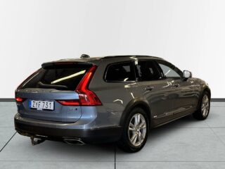 Volvo V90 Cross Country D4 AWD Geartronic Momentum M&D-Värm/Drag/Psens/S&V-Däck – bild 6