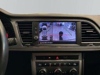 Seat Leon ST 2.0 TDI 4Drive S&V-däck Drag Mvärme Backkamera CarPlay – bild 12