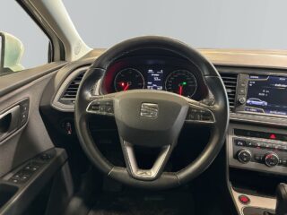 Seat Leon ST 2.0 TDI 4Drive S&V-däck Drag Mvärme Backkamera CarPlay – bild 10