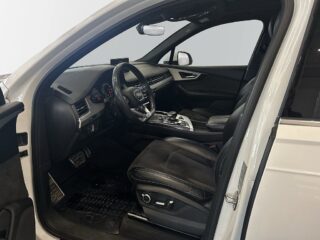 Audi Q7 3.0 TDI V6 Quattro S Line 7-sits/S&V/Drag/Pano/Värm – bild 17