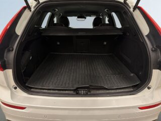 Volvo XC60 B5 AWD R-Design S&Vhjul/Drag/Dvärm/Skinn/Kamera/Keyless – bild 12