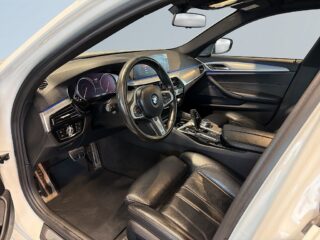 BMW 520d xDrive Sedan Steptronic M Sport Kamera/H&K/Navi/Skinn – bild 7