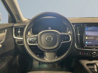 Volvo V90 Cross Country B4 AWD Geartronic Core MOMS/Kamera/Carplay/GPS/S&V-Däck – bild 9