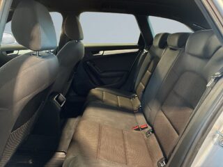 Audi A4 2.0 TDI Quattro Sport Edition Drag Värmare Kamera S&V – bild 11