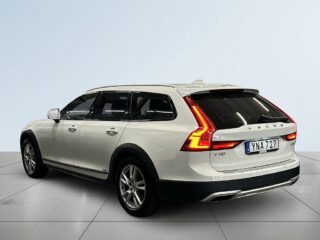 Volvo V90 Cross Country D4 AWD Momentum Pro S&V/Drag/Dvärm/Carplay/A.d Farth – bild 5