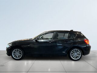 BMW 118d Sport Line xDrive MoK/S&V-hjul/Rattvärme/Navi – bild 4