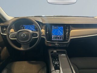 Volvo V90 Cross Country B4 AWD Momentum MOMS Dragkrok Bkamera Navi S&V-däck – bild 8