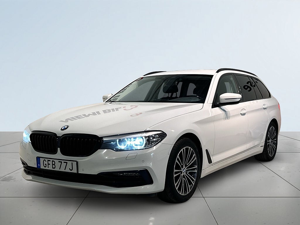 BMW 520d xDrive Touring Sport line Drag Kamera Dvärm GPS SoV
