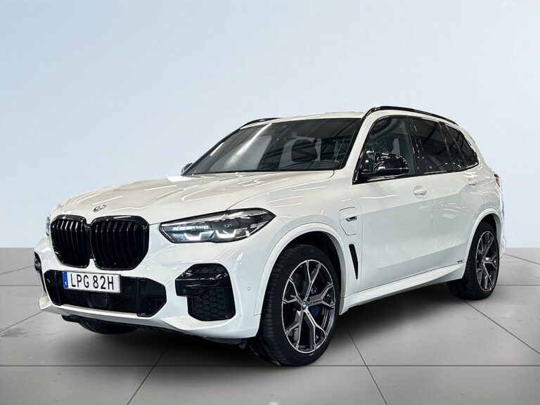 BMW X5 xDrive45e M Sport S&V/Pano/Skinn/Kamera/Carplay/MOMS