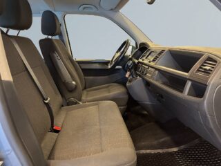 Volkswagen Caravelle 2.0 TDI Comfortline 9-Sits/Drag/P-Värm/S&V-Hjul/P-Sens – bild 10