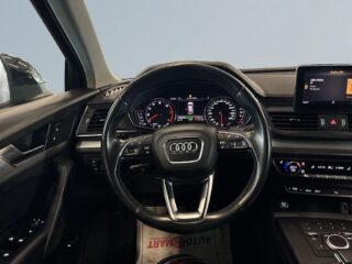 Audi Q5 45 TFSI quattro S Tronic Comfort S&V-hjul/Pvärm/Drag – bild 9
