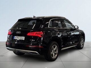 Audi Q5 45 TFSI quattro S Tronic Comfort S&V-hjul/Pvärm/Drag – bild 6