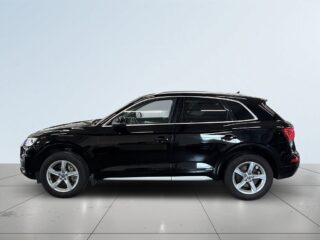 Audi Q5 45 TFSI quattro S Tronic Comfort S&V-hjul/Pvärm/Drag – bild 4