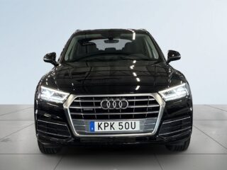 Audi Q5 45 TFSI quattro S Tronic Comfort S&V-hjul/Pvärm/Drag – bild 2