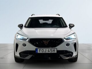 Cupra Formentor 2.0 TDI 4Drive Pvärm Drag GPS Kamera Beats S/V-hjul – bild 2
