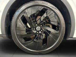 Volkswagen ID.5 GTX Drag Kamera Cockpit Rattvärme HuD Navi MOMS S&Vhjul – bild 14
