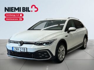 Volkswagen Golf Alltrack 2.0 4M Alltrack Dragkrok Mvärme B-kamera Rattvärme S&V – bild 1
