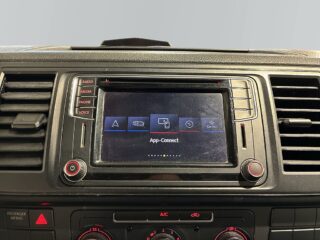 Volkswagen Transporter Kombi T32 2.0 TDI BMT Drag Kamera Värmare Navi S&V-hjul – bild 16