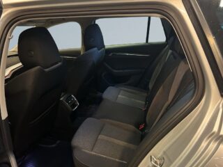 Skoda Octavia Scout 2.0 TDI MOMS/Rattvärme/Backkamera/Adaptiv Fart/Drag/SoV – bild 13