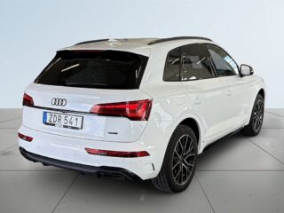 Audi Q5 55 TFSI e quattro S Line S&V-hjul Matrix Kamera Drag – bild 6