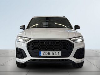 Audi Q5 55 TFSI e quattro S Line S&V-hjul Matrix Kamera Drag – bild 2