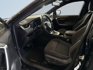 Toyota RAV4 Plug-in Hybrid E-CVT Active S&V-hjul Backkamera Carplay – bild 7