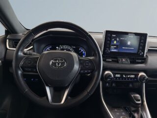 Toyota RAV4 Plug-in Hybrid E-CVT Active S&V-hjul Backkamera Carplay – bild 9