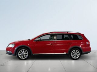 Volkswagen Passat Alltrack 2.0 TDI 4M Drag Värmare Kamera Skinn Kamrem bytt S&V – bild 3