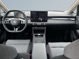 MG 4 EV Urban 42.8 kWh Comfort Värmepump/Kamera/Navi/Carplay/Ad.Fhåll – bild 9
