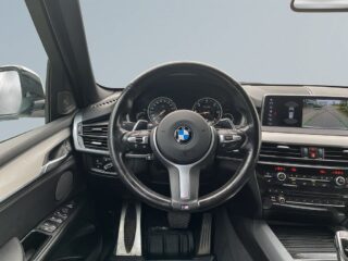 BMW X5 xDrive30d Aut M Sport 360/HuD/Pano/Skinn/Drag/Dvärm/SoV – bild 9