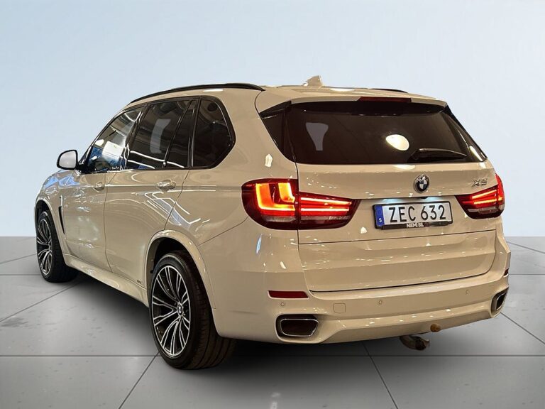 BMW X5 xDrive30d Aut M Sport 360/HuD/Pano/Skinn/Drag/Dvärm/SoV