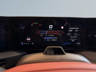 MG Cyberster 77 kWh GT Dual Motor AWD 510 hk GPS BOSE Direktleverans – bild 15